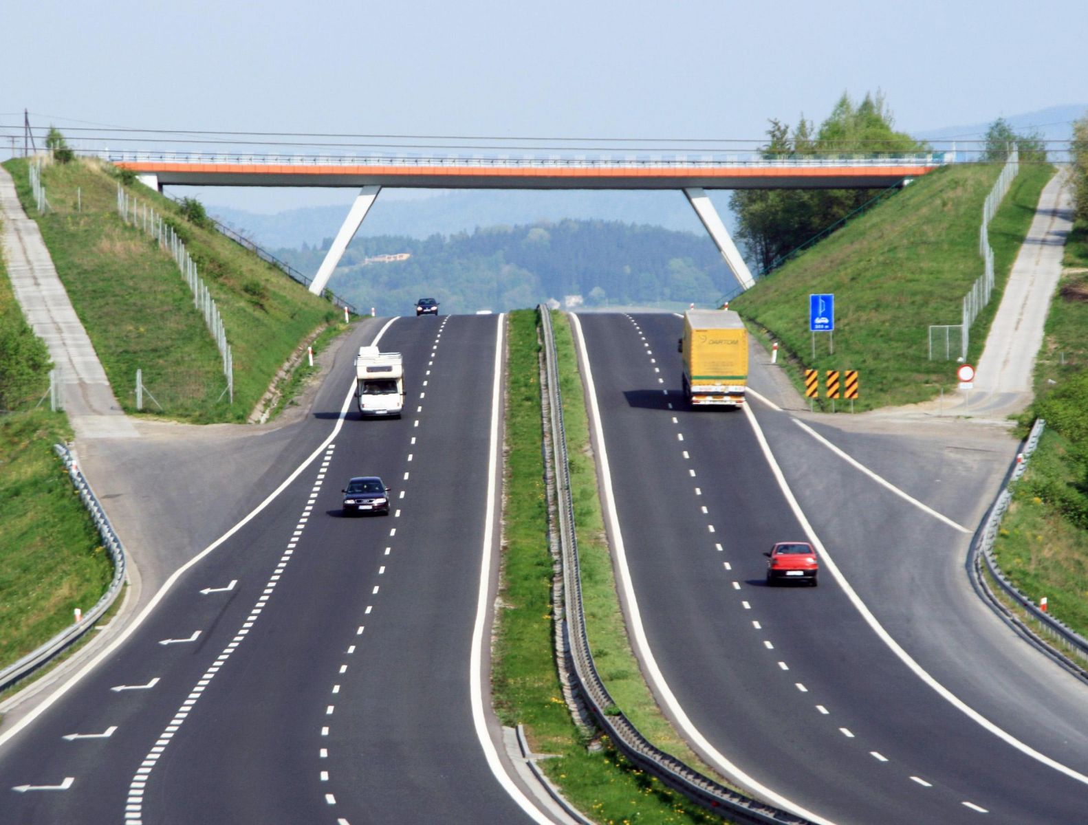 Аналіз ринку будівництва доріг: український уряд планує збільшити фінансування автодорожньої інфраструктури